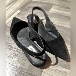 Steve Madden pointed suede sling back shoe